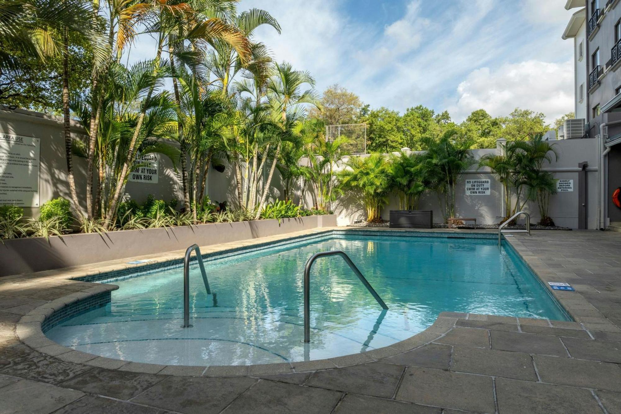 Courtyard By Marriott Port Of Spain Extérieur photo