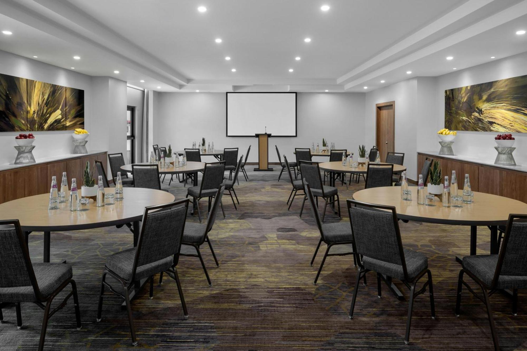 Courtyard By Marriott Port Of Spain Extérieur photo